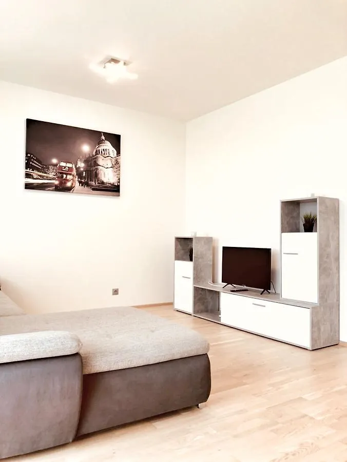 Luxury Riverside By Refa Group Apartment Prague 0*,
